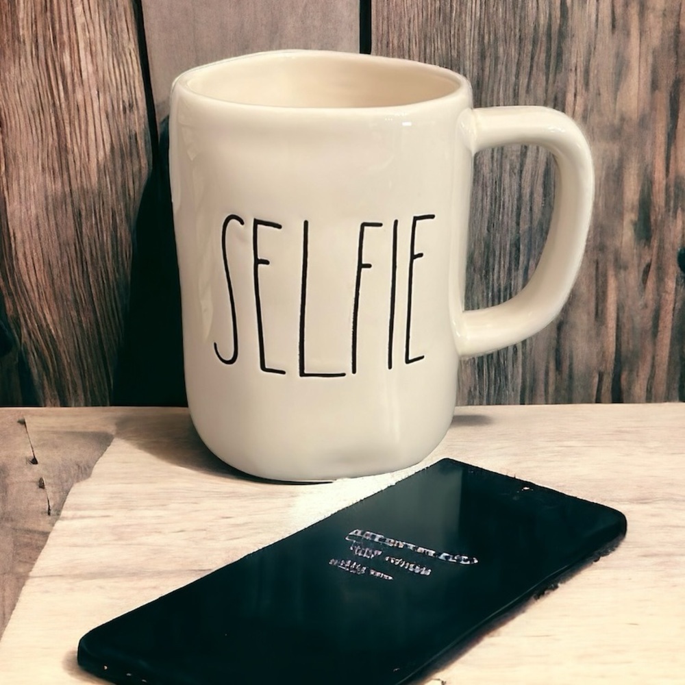 NEW Rae Dunn SELFIE Large Mug